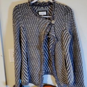 Angel of the North, size M, Grey and white knit pattern